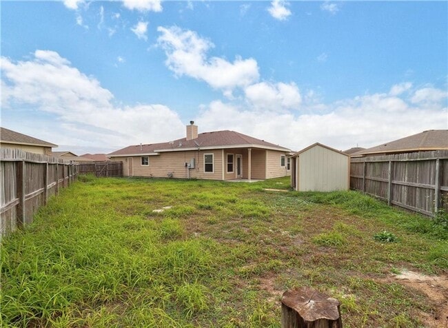 Building Photo - 4 BD 2BTH house in Flour Bluff