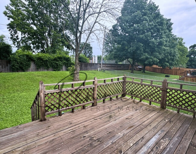 Building Photo - 2707 S Coachman Dr