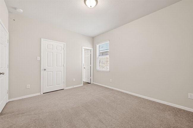 Building Photo - 17727 Chartertree Ln