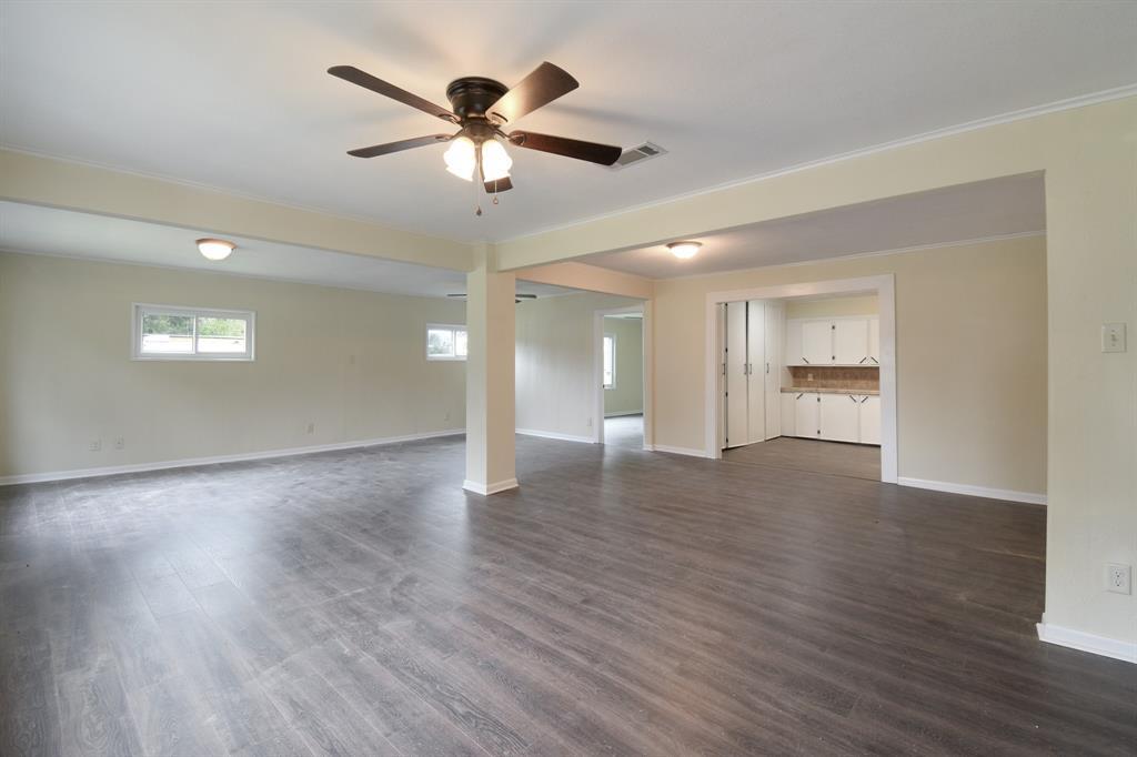 Building Photo - 301 S 3rd St