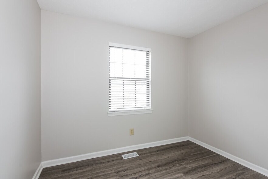 Building Photo - 9124 Lansburgh Ct