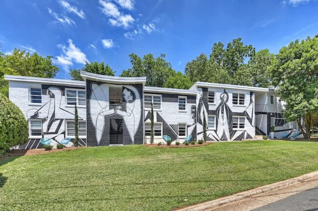 Building Photo - 510 Queens Rd