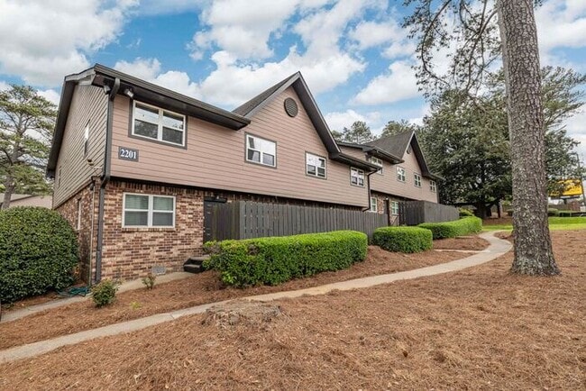 Building Photo - Spacious 1-Bedroom Living Near Emory & Toco Hills | 672 SF