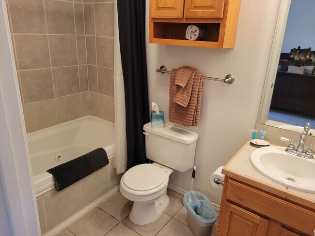 Building Photo - rs0912