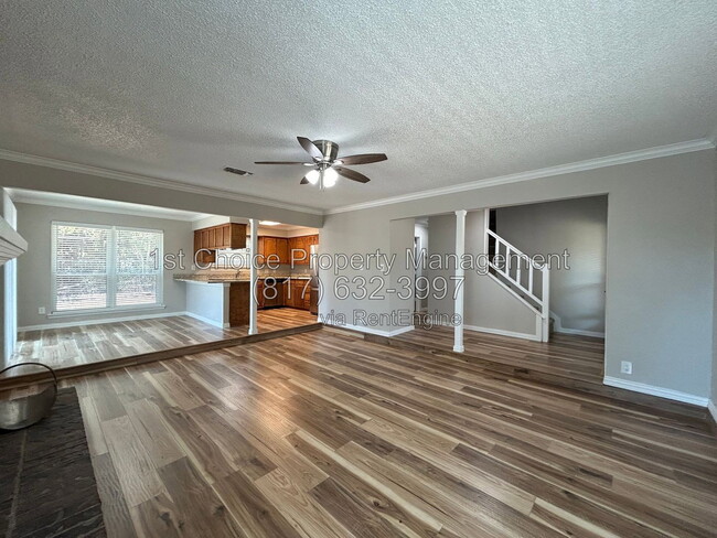 Building Photo - 1516 Oakridge Ct W