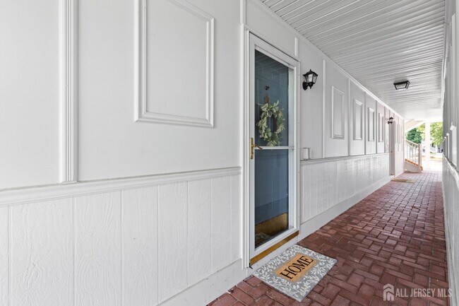Building Photo - 454 Northam Dr
