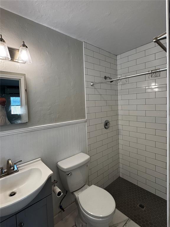 Building Photo - 2624 Sunnybrook Dr