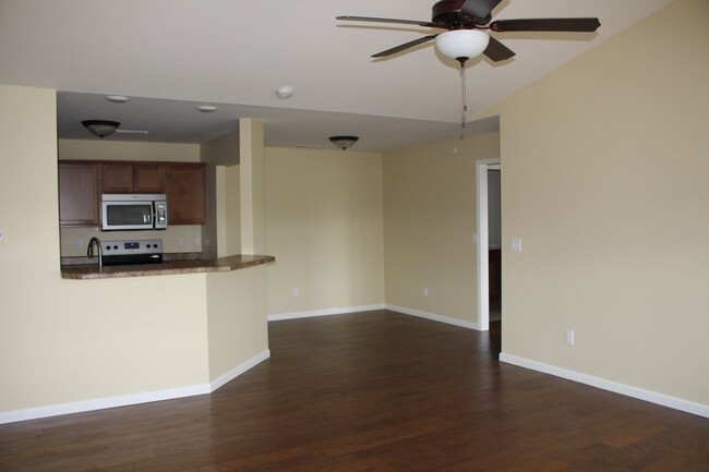 Building Photo - Available for Rent: 2 Bedroom/2 Bathroom C...