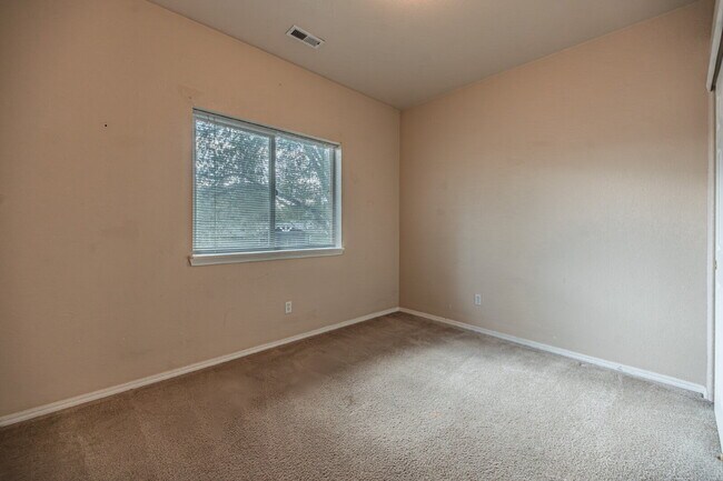 Building Photo - 3080 Mandalay Grove