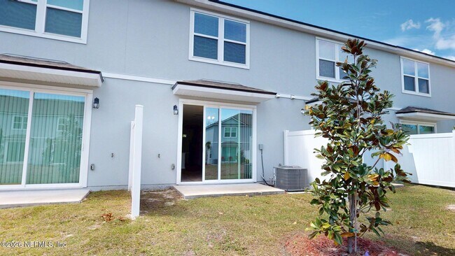 Building Photo - 12727 Whelan Ave