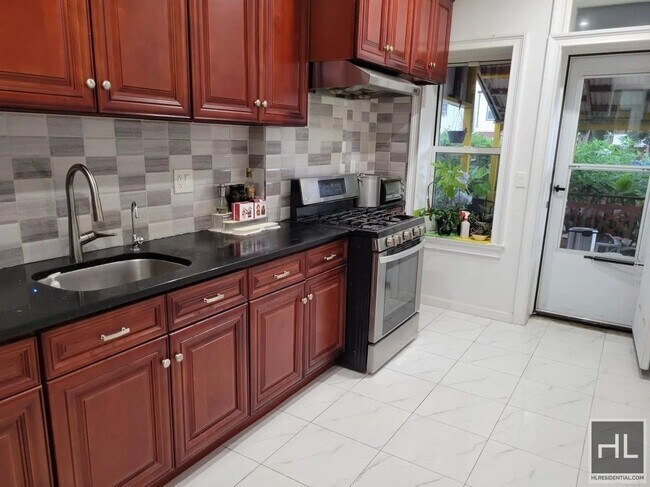 Building Photo - NICHOLS AVENUE