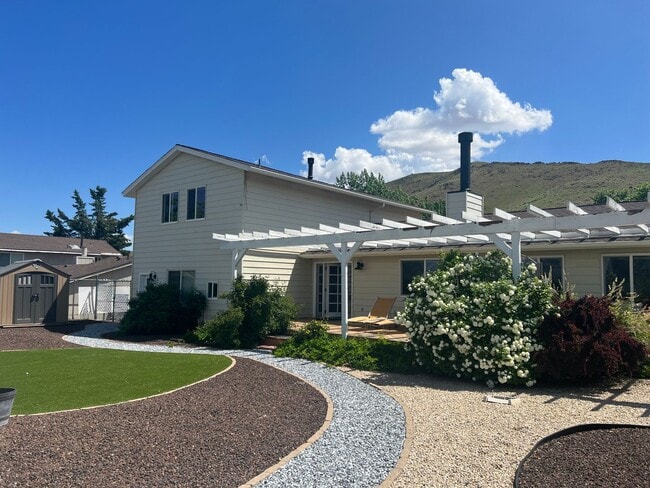 Building Photo - Coming Soon - Spacious Fully Remodeled and Upgraded Hidden Valley Home