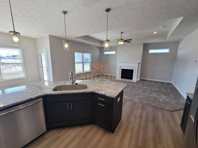 Building Photo - IMMACULATE NEW CONSTRUCTION - 3 BR (POSSIB...