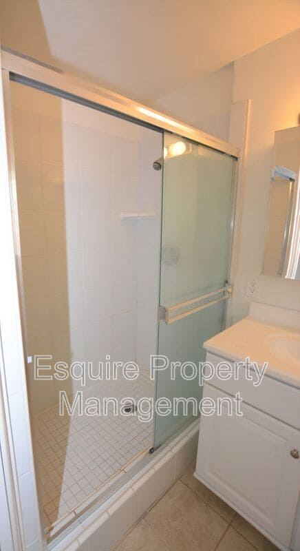 Building Photo - 2235 Camilar Dr