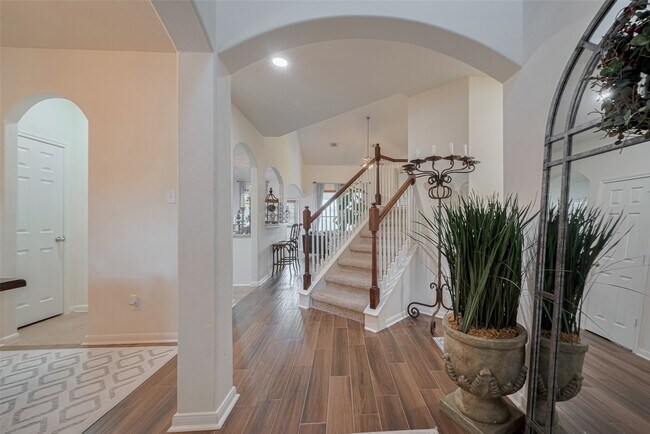 Building Photo - 25203 Melody Oaks Ln