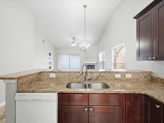 Building Photo - 7615 Lemon Wood Ct