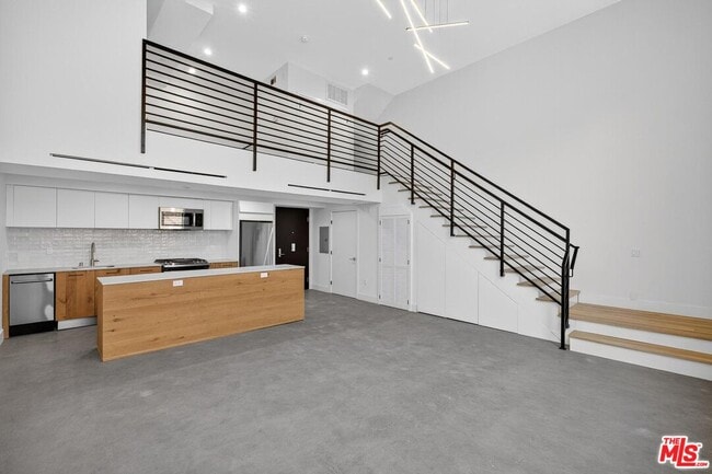 Building Photo - 2412 Eads St