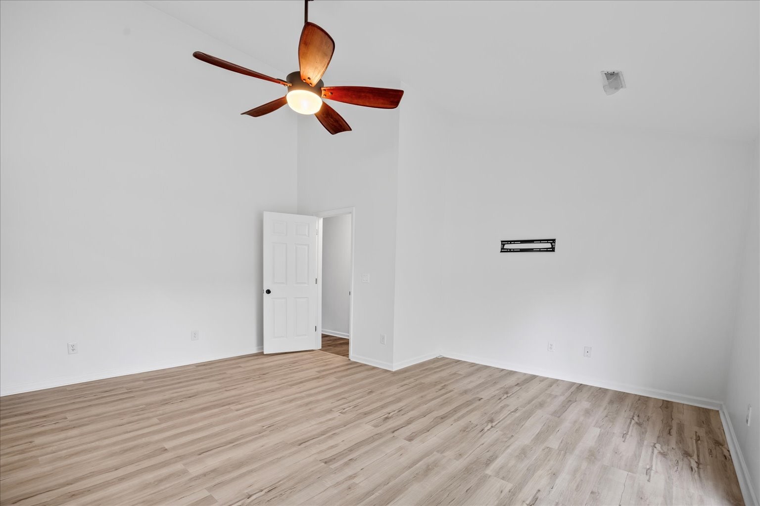 Primary Suite - 2204 Loblolly Ct