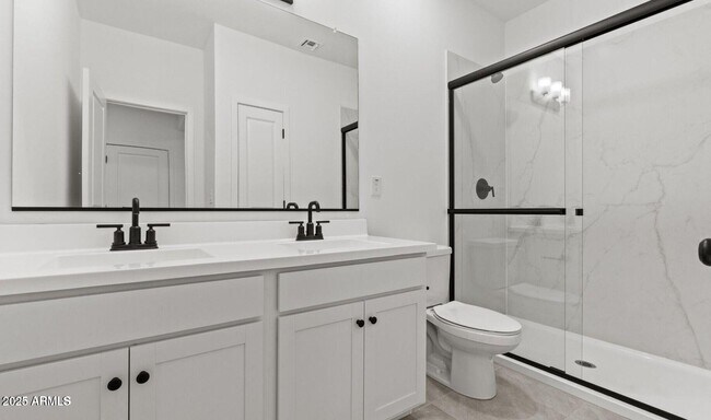 Building Photo - 7426 S 76th Dr