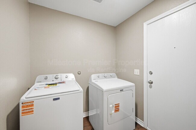 Building Photo - 4101 Cardinal Dr