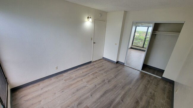 Building Photo - Kahe Kai - 2 Bedroom 1 Bath Apartment With...