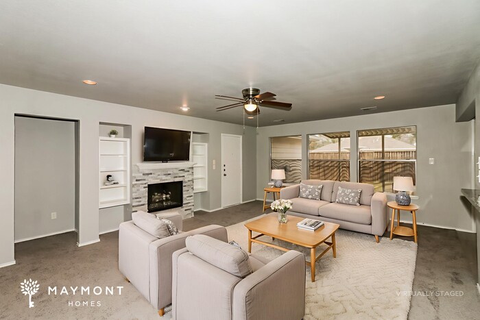 Building Photo - 15426 Baxter Ave