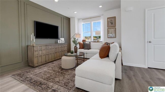 Building Photo - 8341 Alexander Ct