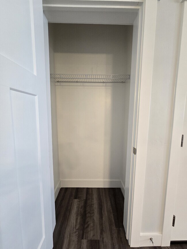 Building Photo - 1985 N 3330 W