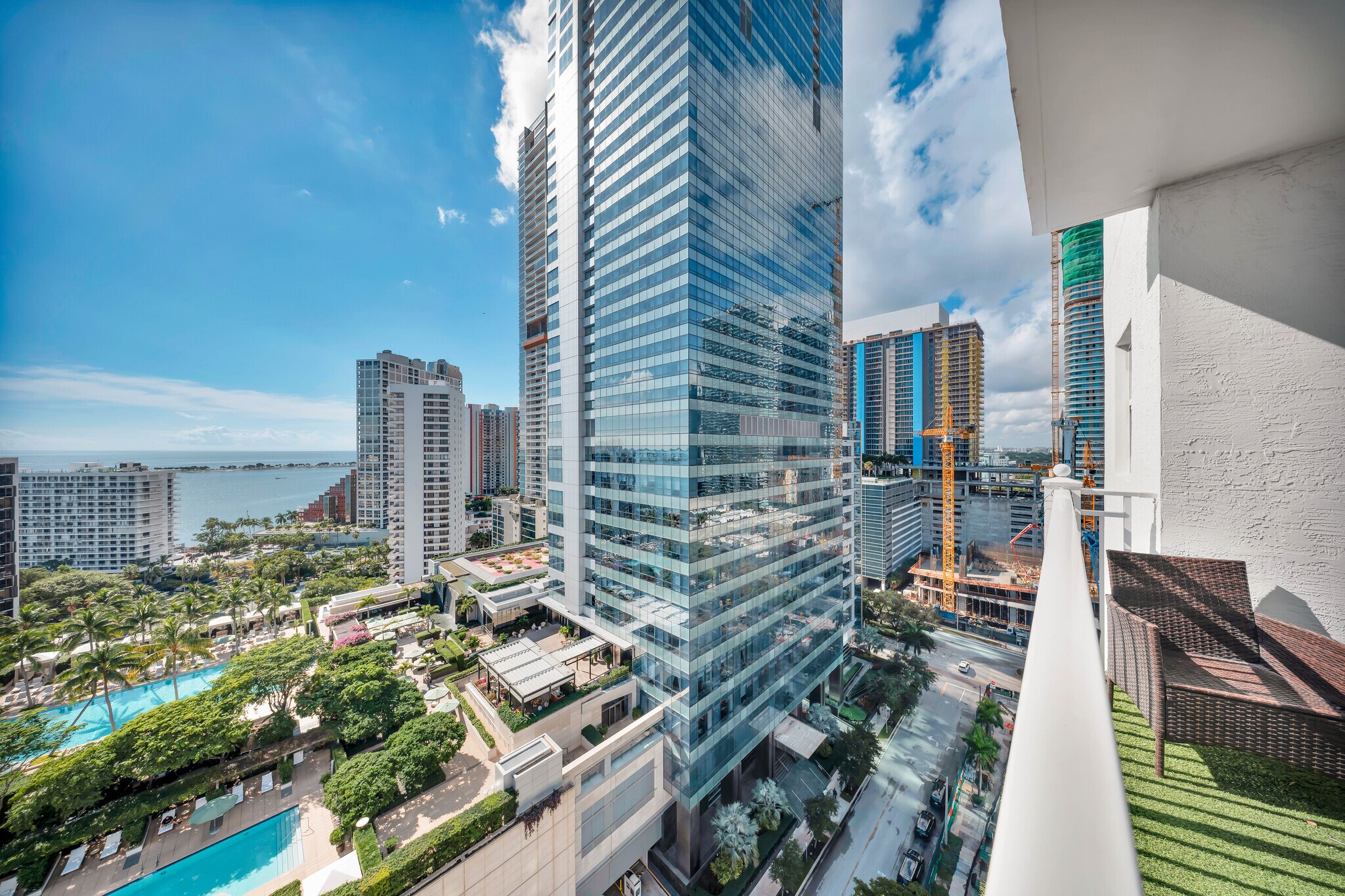 Building Photo - 185 SE 14th Ter