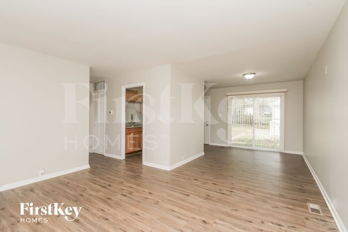 Building Photo - 408 Dalhart Ave