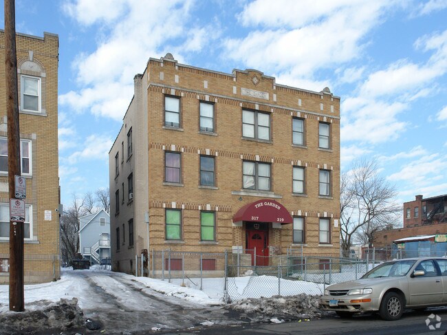 Primary Photo - 317 Garden St