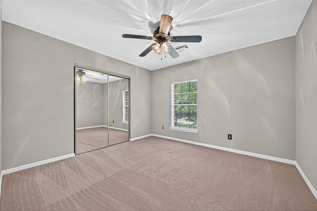 Building Photo - Double Lake Drive, Missouri City, TX 77459 - 4 BR 2.5 BA single-family home