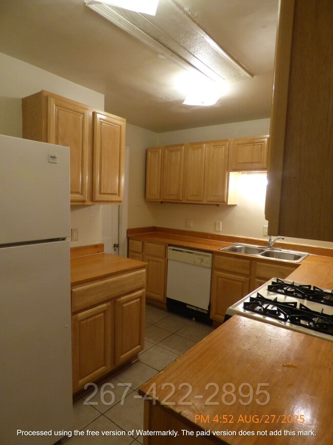 Building Photo - 3417 Race St