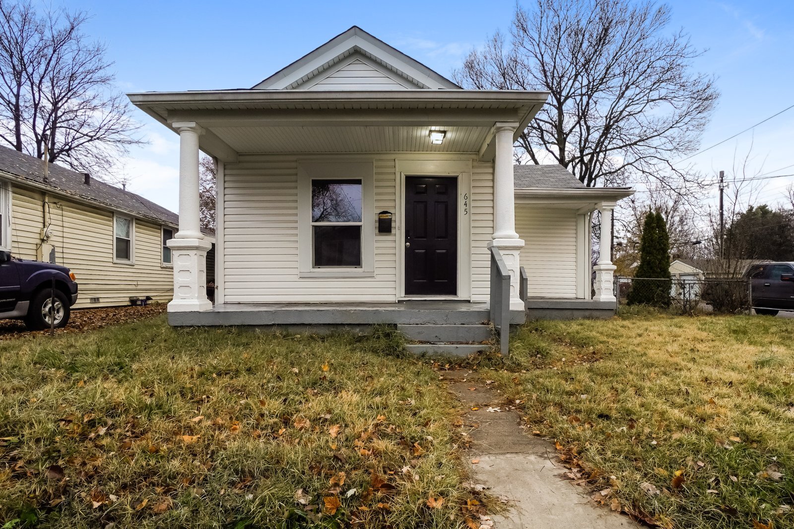 Building Photo - 645 Lynn St