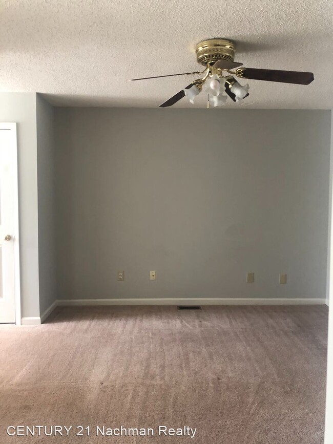 Building Photo - 2 br, 2 bath House - 3 Academy Lane