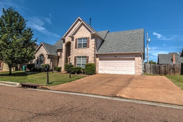 Building Photo - 2 Story Brick Home in Memphis