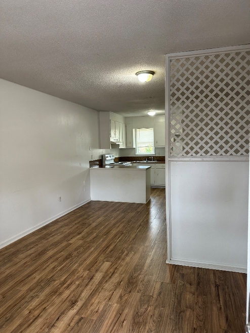 Building Photo - 1923 Norwood St SW