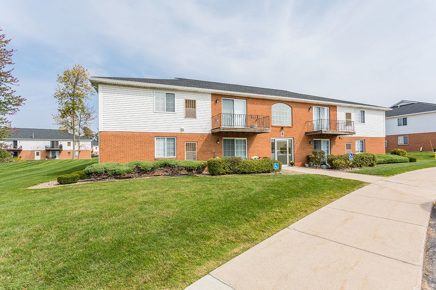 Maplewood Estates Apartment Homes 4591 Southwestern Blvd Hamburg NY 14075 Apartment Finder