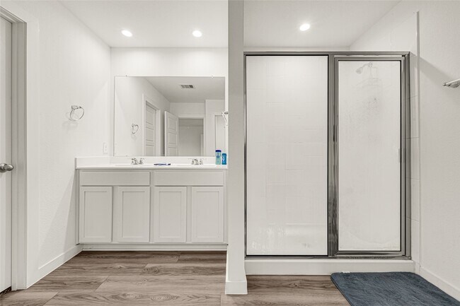 Building Photo - 2930 Needham Gdn Ln