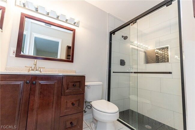 Building Photo - 417 SE 21st Terrace