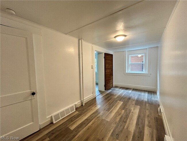 Building Photo - 102 N 3rd St