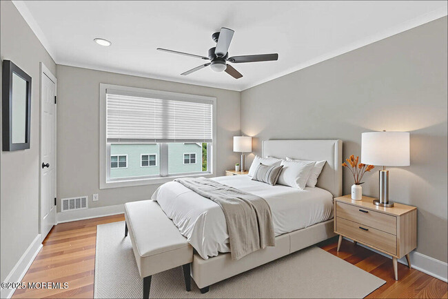 Building Photo - 6 Beachway Ave