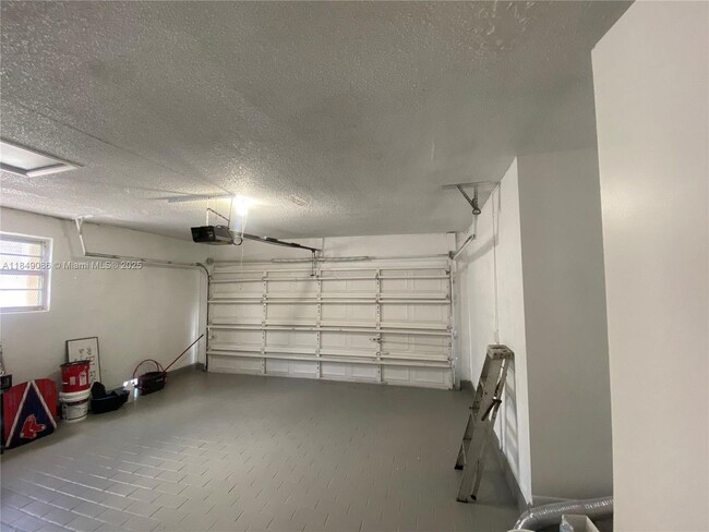 Building Photo - 10225 SW 144th Ct