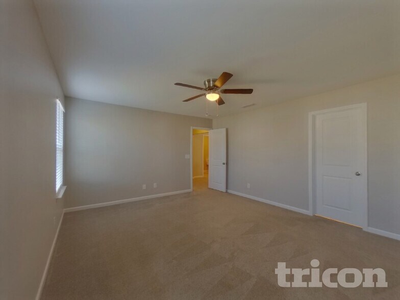 Building Photo - 10020 Porta Ferry Drive Charlotte NC