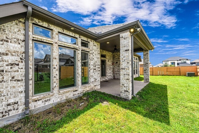 Building Photo - 7327 Camden Crestwood Way