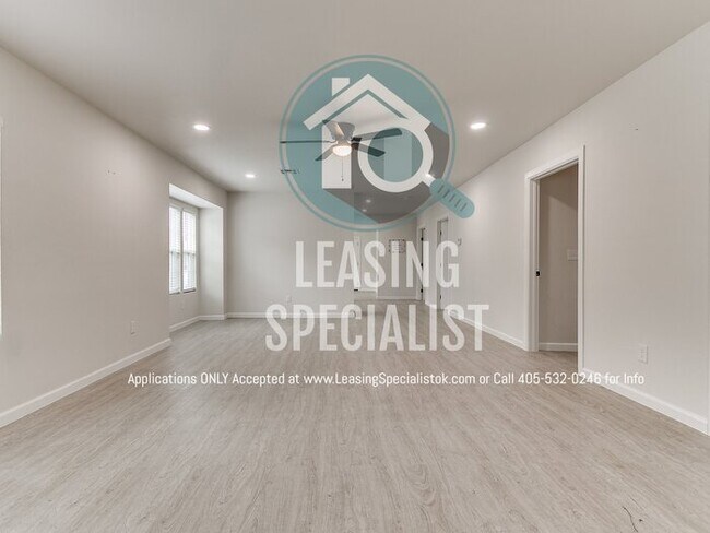 Building Photo - Norman 3 Bed 2 Bath New Custom Build Available for Immediate Move!!