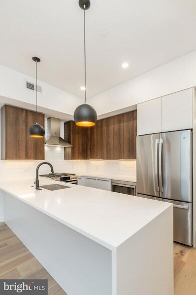 Building Photo - 1601 Frankford Ave