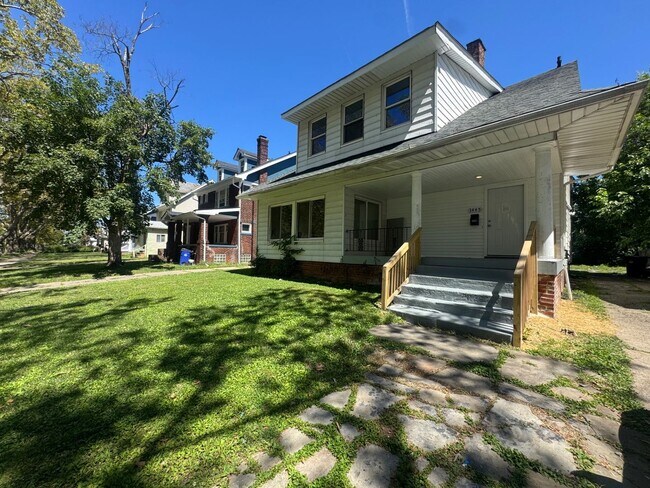 Primary Photo - 3445 East Blvd