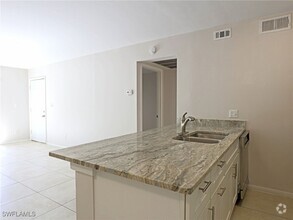 Building Photo - 5331 Summerlin Rd