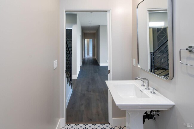 Building Photo - 3842 Horizon View Way